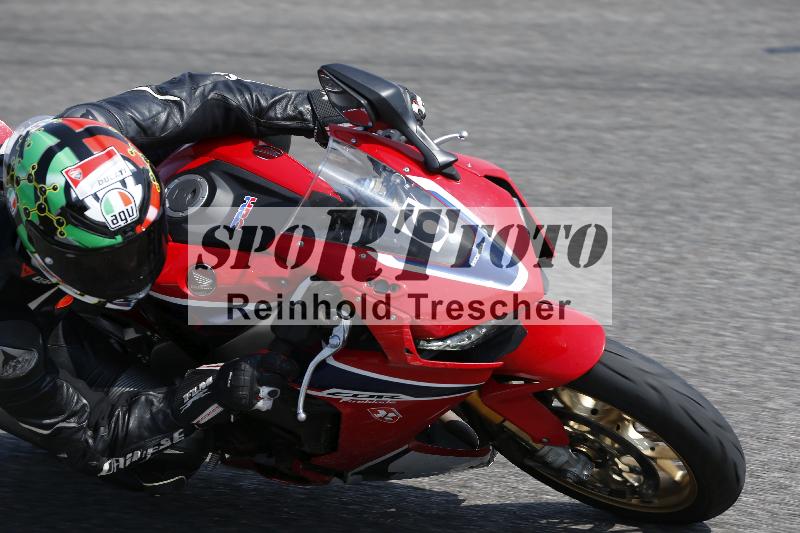 Archiv-2025/49 26.08.2025 Cornu Master School ADR/blau-bleu/6